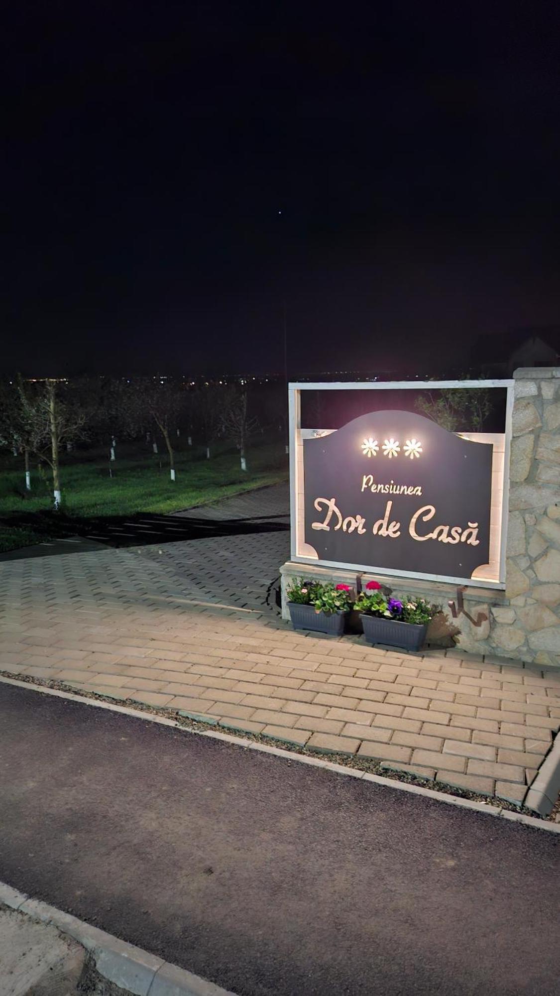 Dor De Casa Hotel Doljesti Exterior photo